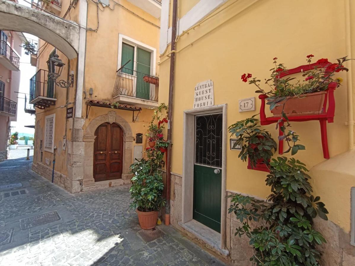 Central Gh Formia Exterior photo